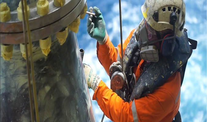 workers Diving